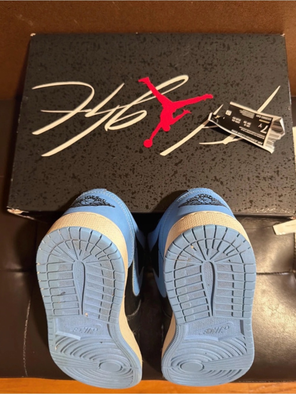 Air Jordan 1 Low GS- Top Sneakers in University Blue and Black 7 Y - Picture 11 of 11